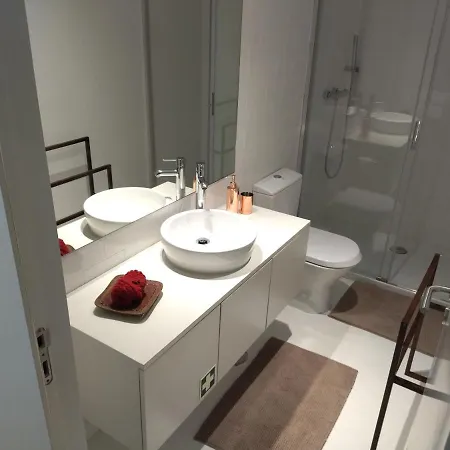 Cais Pedras Patio - With Washer And Dryer Machine Daire *