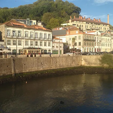 Cais Pedras Pátio - With Washer&dryer Machine