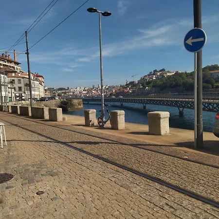 Daire Cais Pedras Patio - With Washer And Dryer Machine