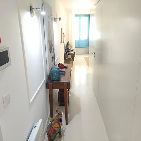 Daire Cais Pedras Patio - With Washer And Dryer Machine