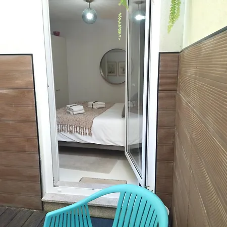 Daire Cais Pedras Patio - With Washer And Dryer Machine