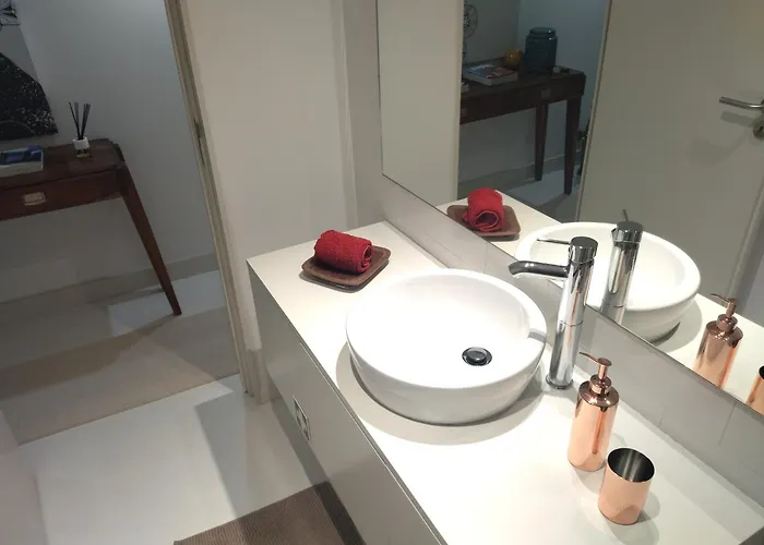 Cais Pedras Patio - With Washer And Dryer Machine