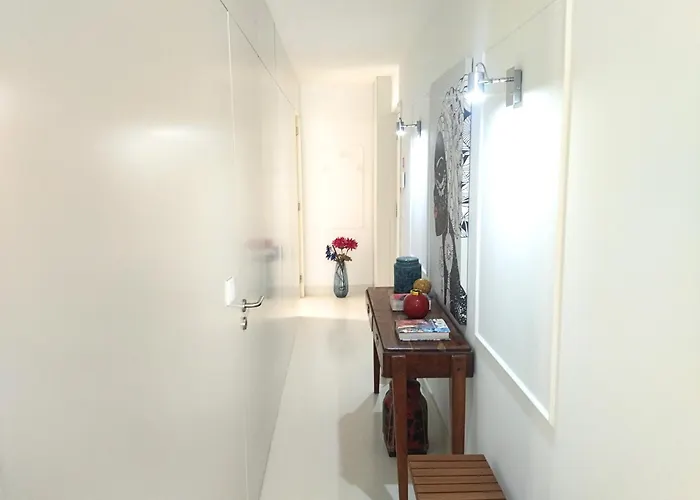 Cais Pedras Patio - With Washer And Dryer Machine דירה